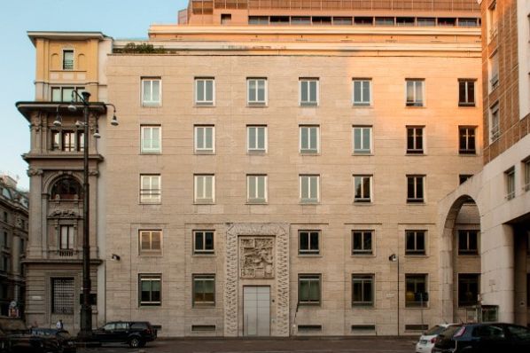 Milan based office property Piazza Affari2 sold to Italian fund manager Kryalos 